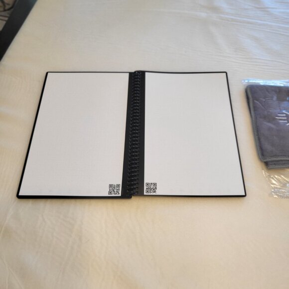 Rocketbook Fusion Planner Hybrid Reusable Planner and Notebook in One - Picture 6 of 11